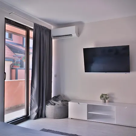 Medius Park * Szandanszki