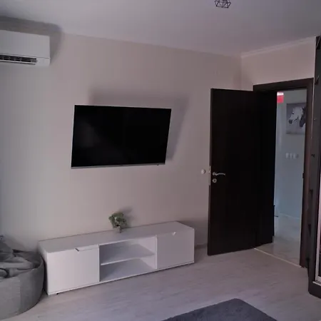 Medius Park Apartman *