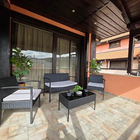 Medius Park Apartment *